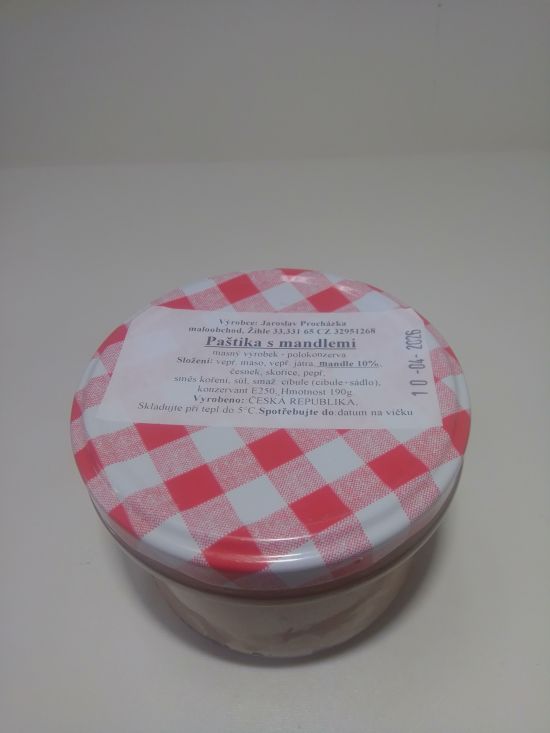 Paštika s mandlemi